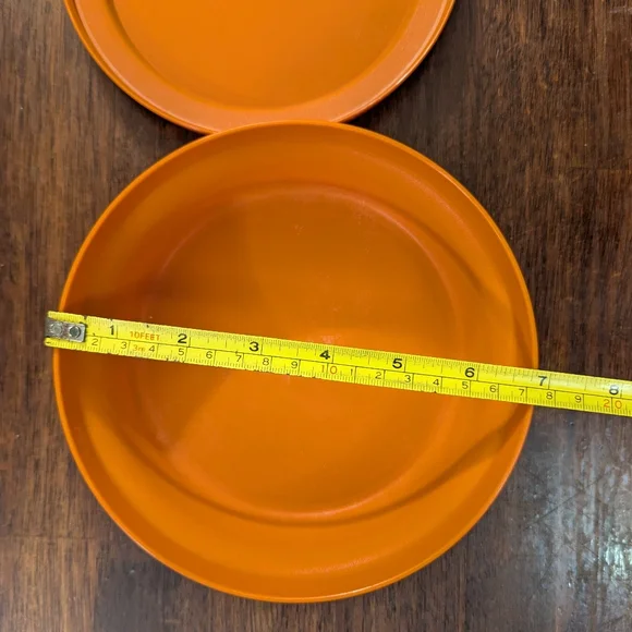 Tupperware Vintage Orange Plastic Bowl With Lid - Picture 4 of 6